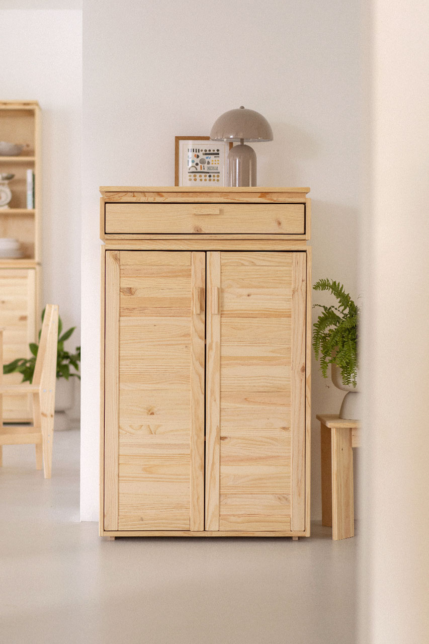 Imagen de ambiente 1 para:Armario para el recibidor con caj&oacute;n